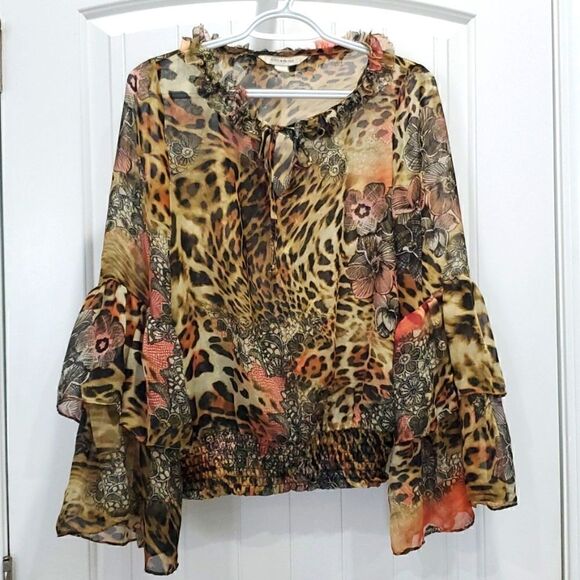 Boston Proper Tops - Boston Proper Womans Bell sleeve,  Floral/ Animal Print Blouse, Size 6